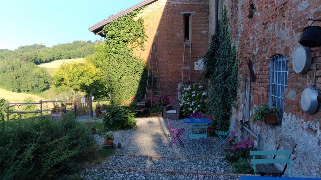 I Conti Della Serva Cinzano Kültér fotó